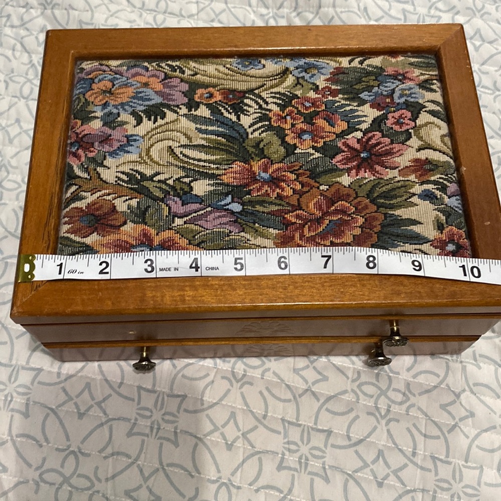Vintage jewelry box with drawers 11 in long missing a knob good condition